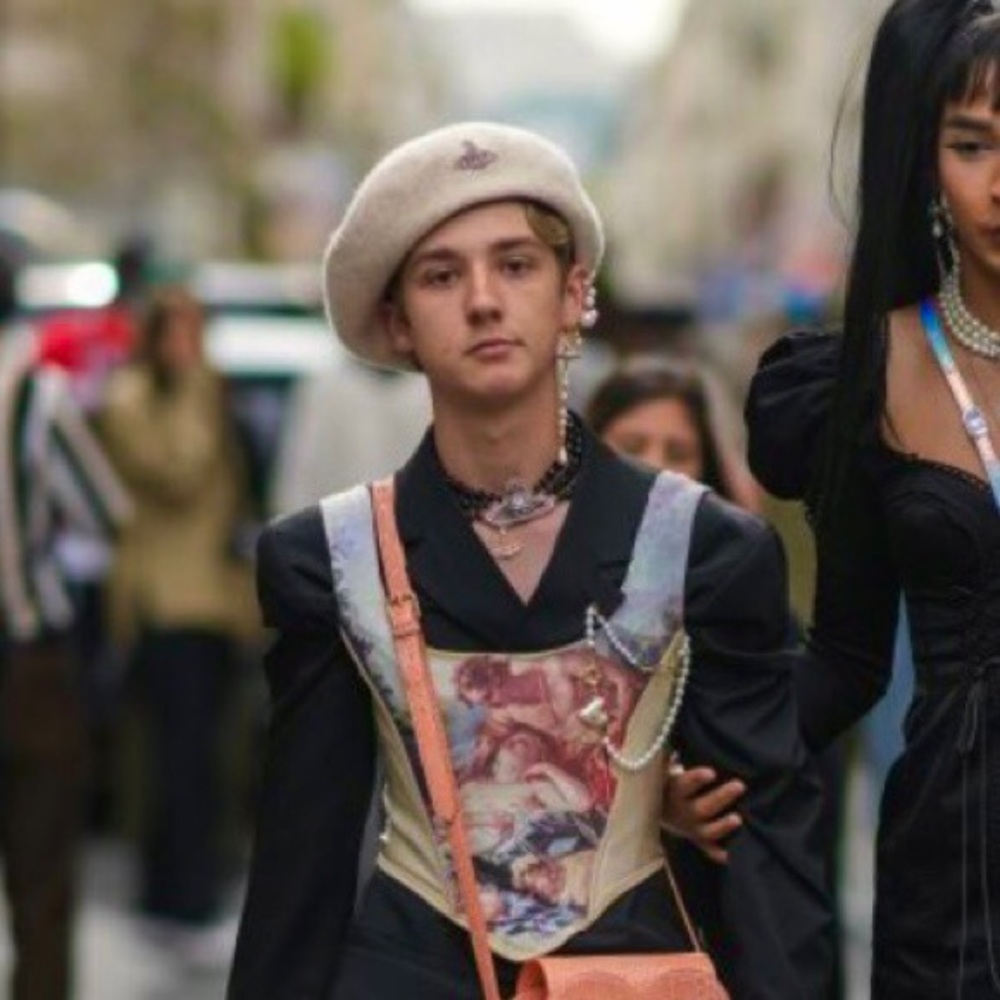 NWT Vivienne Westwood Saturn Orb Wool Beret